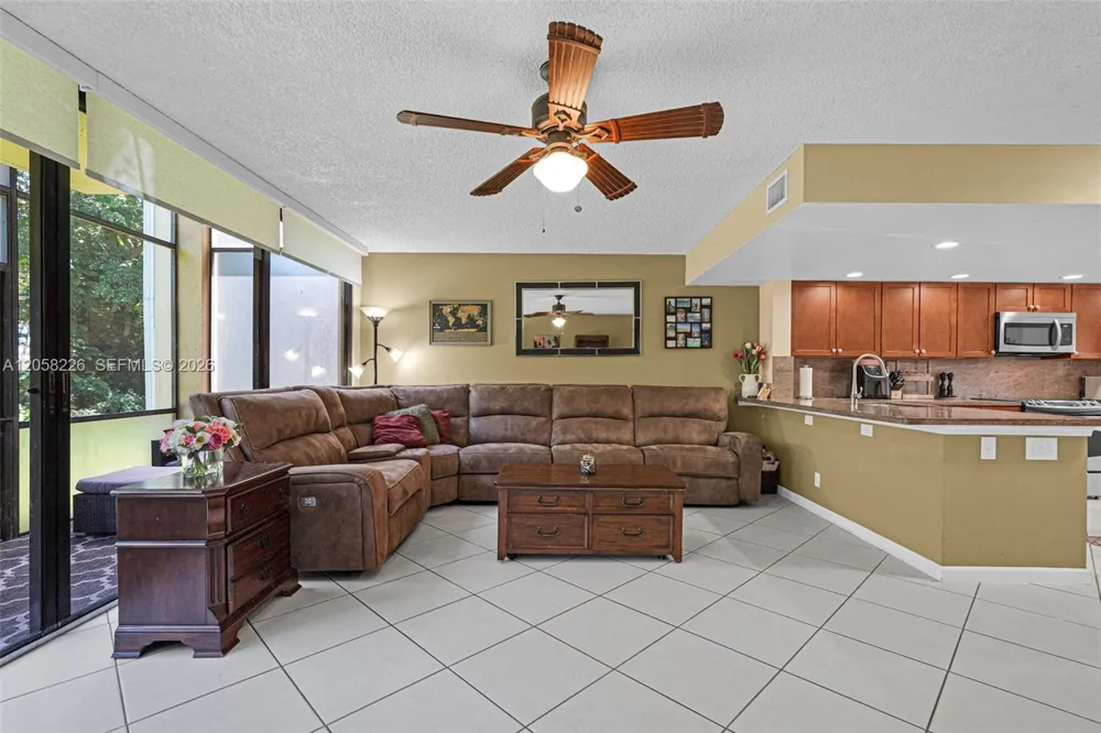 2811 SW 87th Ter #1201 Davie, FL 33328