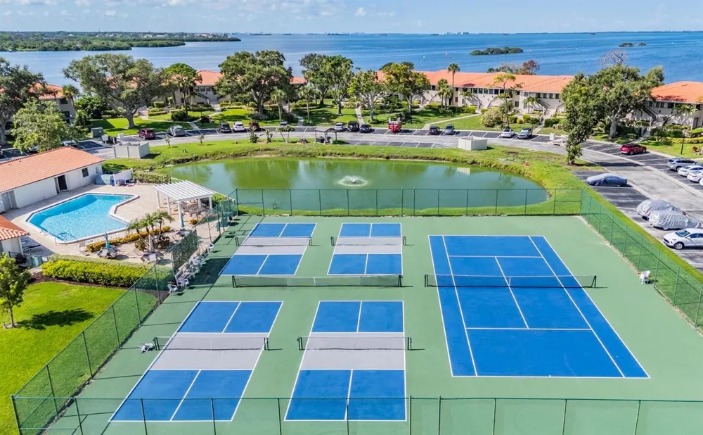 243 MARINER DRIVE #243 Tarpon Springs, FL 34689