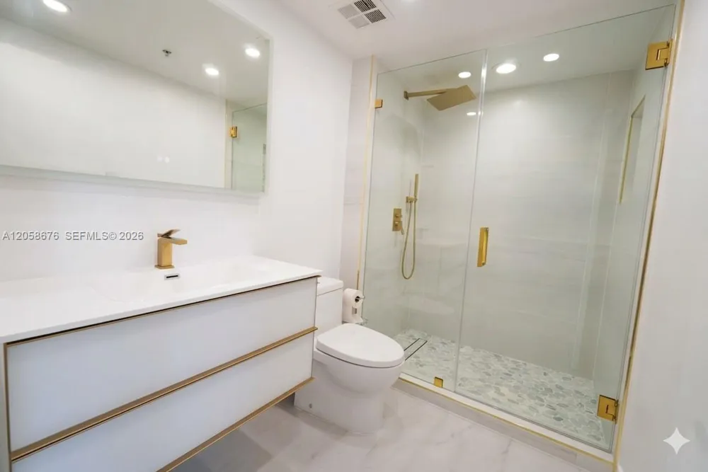 325 S Biscayne Blvd #3314 Miami, FL 33131