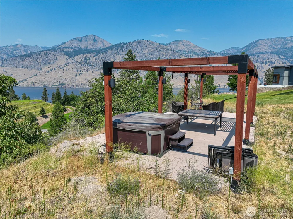 83 Bella Vista Lane Chelan, WA 98816