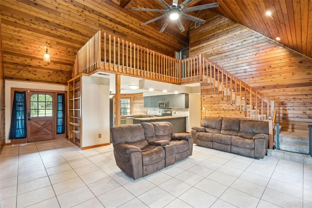 25911 ABERDOVEY AVENUE Sorrento, FL 32776