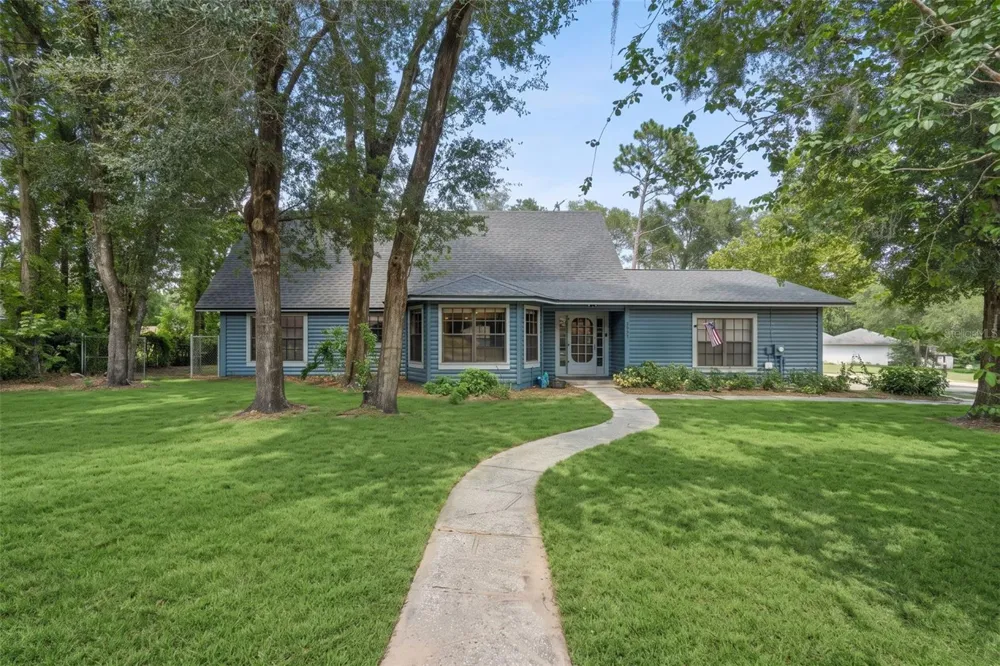 25911 ABERDOVEY AVENUE Sorrento, FL 32776