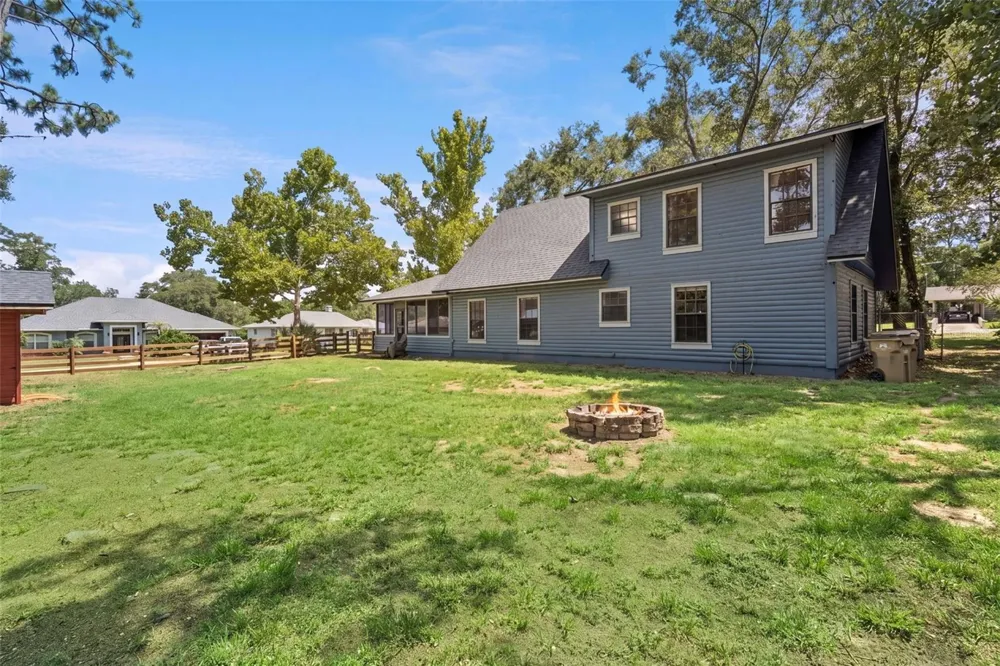 25911 ABERDOVEY AVENUE Sorrento, FL 32776