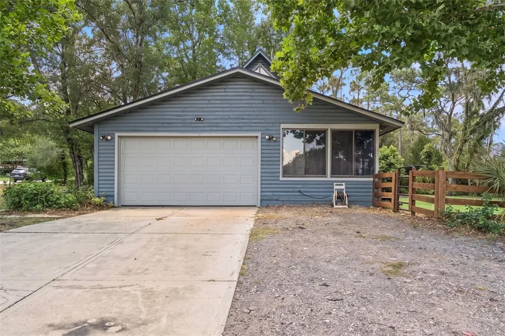 25911 ABERDOVEY AVENUE Sorrento, FL 32776