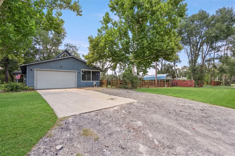25911 ABERDOVEY AVENUE Sorrento, FL 32776