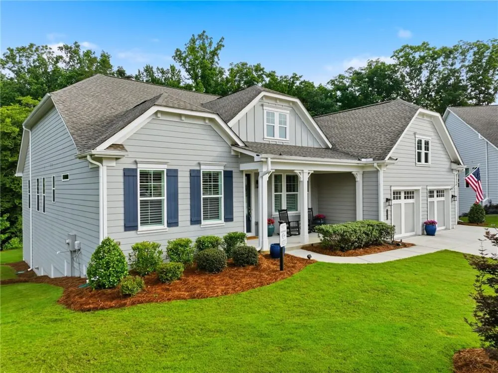 386 Kentucky Court Hoschton, GA 30548