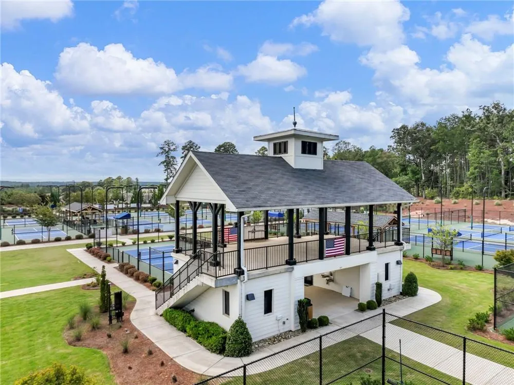 386 Kentucky Court Hoschton, GA 30548