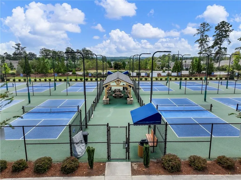 386 Kentucky Court Hoschton, GA 30548