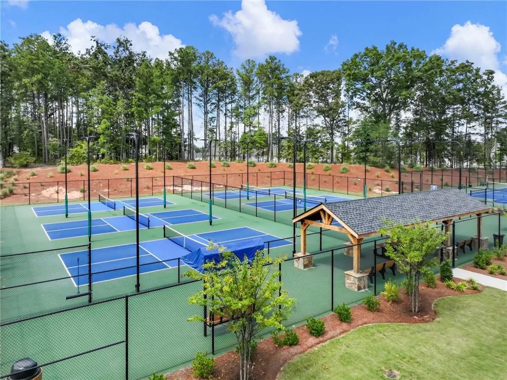 386 Kentucky Court Hoschton, GA 30548