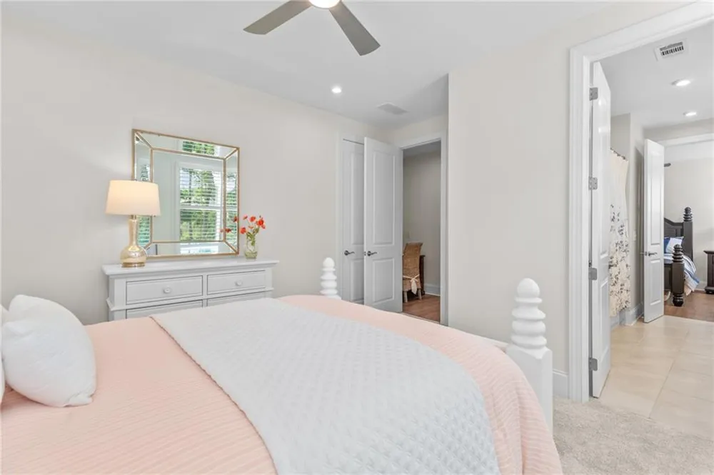 386 Kentucky Court Hoschton, GA 30548