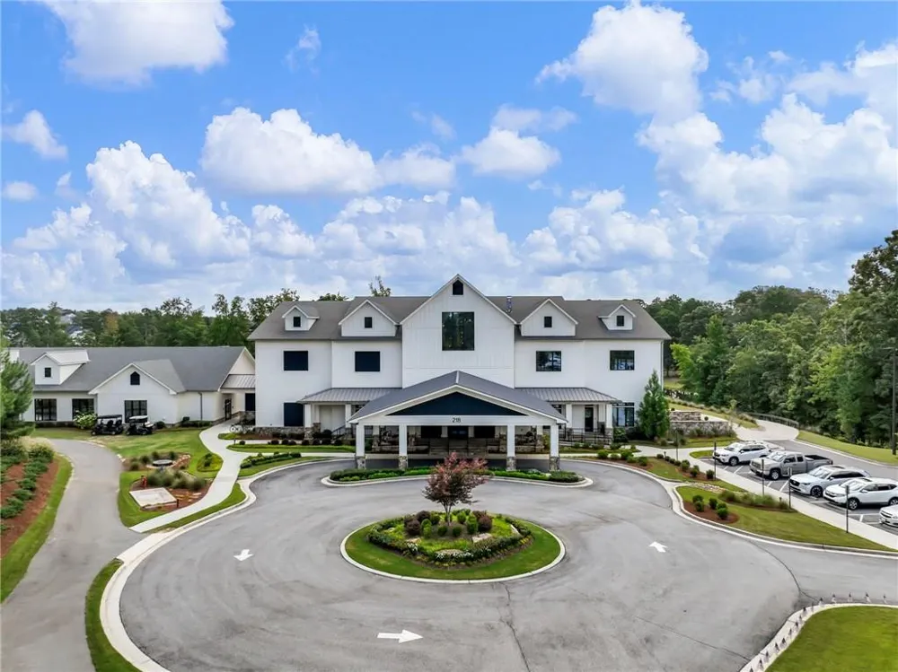 386 Kentucky Court Hoschton, GA 30548