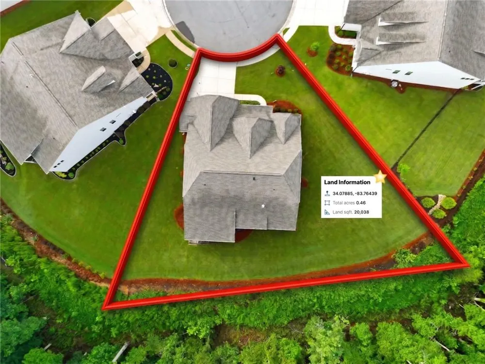 386 Kentucky Court Hoschton, GA 30548