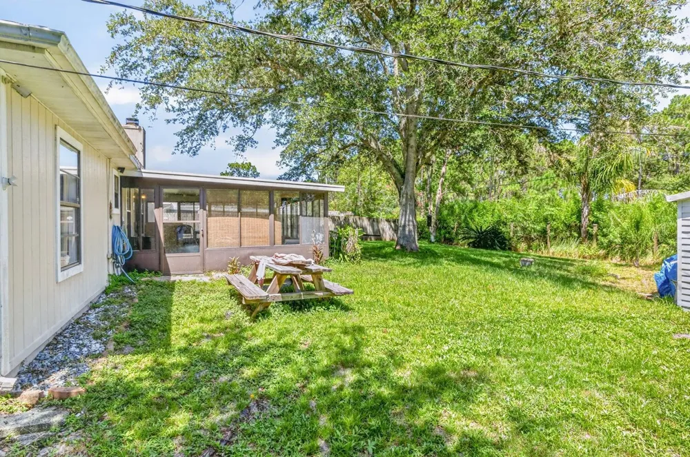 1034 UTAH STREET SE Palm Bay, FL 32909