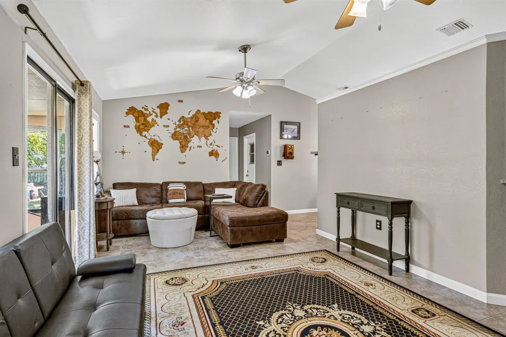 1034 UTAH STREET SE Palm Bay, FL 32909
