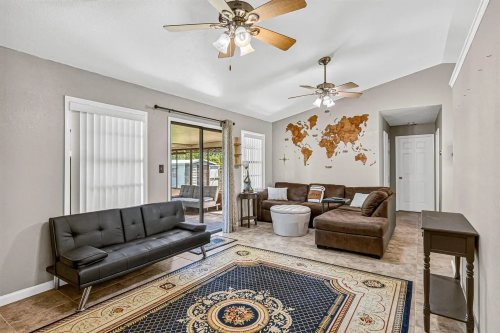 1034 UTAH STREET SE Palm Bay, FL 32909