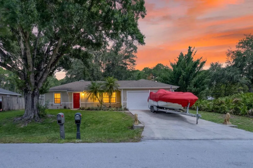 1034 UTAH STREET SE Palm Bay, FL 32909