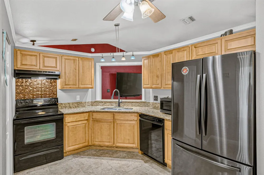 1034 UTAH STREET SE Palm Bay, FL 32909