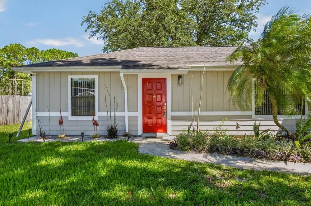 1034 UTAH STREET SE Palm Bay, FL 32909