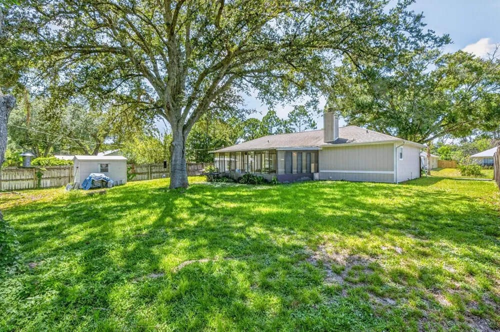 1034 UTAH STREET SE Palm Bay, FL 32909