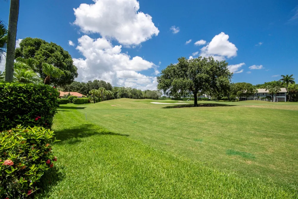 4557 Barclay Fair Way Lake Worth, FL 33449
