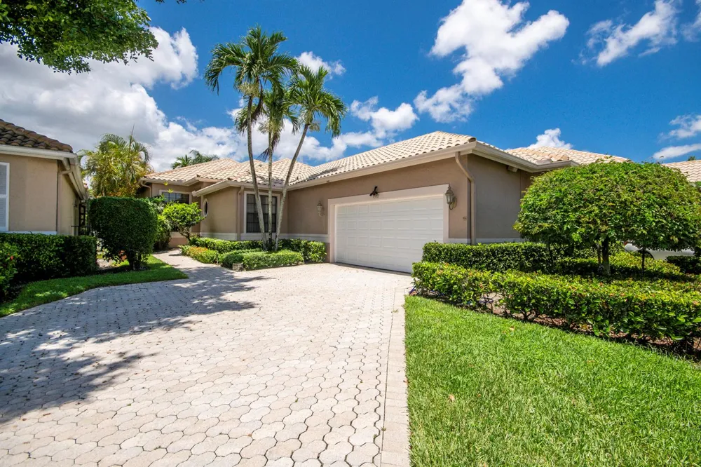 4557 Barclay Fair Way Lake Worth, FL 33449