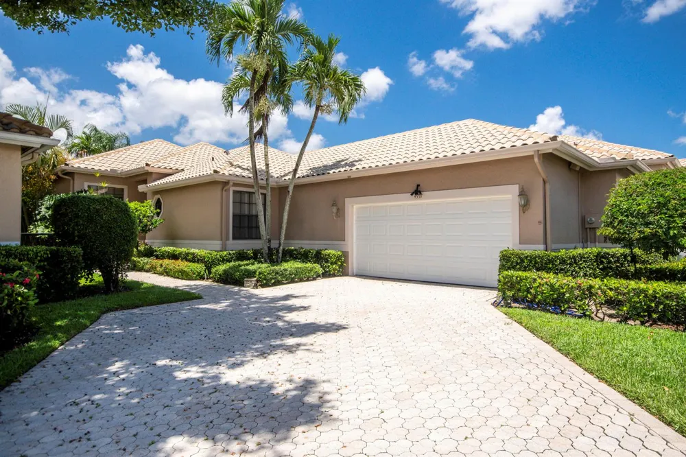4557 Barclay Fair Way Lake Worth, FL 33449