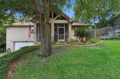 324 HICKORY COURT