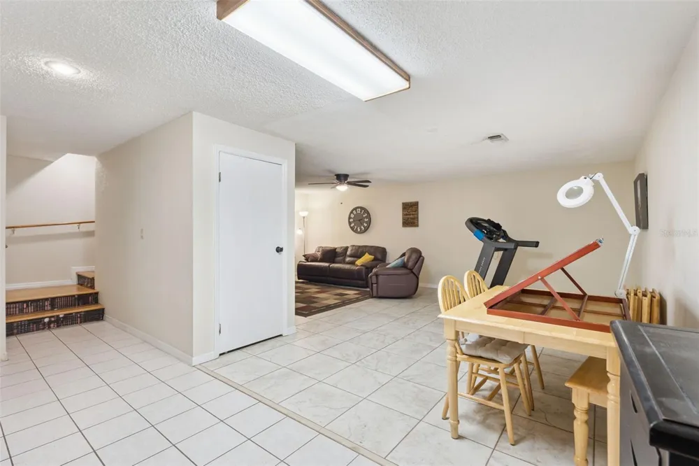 324 HICKORY COURT Apopka, FL 32712