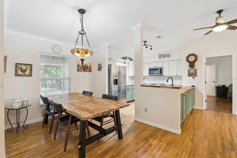 324 HICKORY COURT Apopka, FL 32712