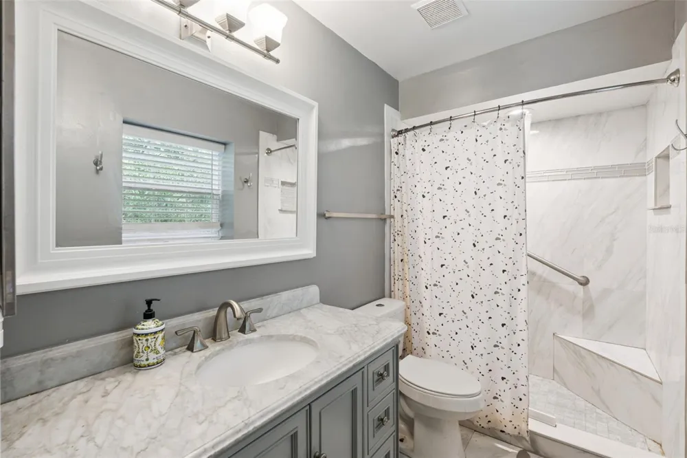 324 HICKORY COURT Apopka, FL 32712