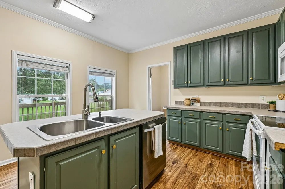 108 Grand Acres Lane Maiden, NC 28650