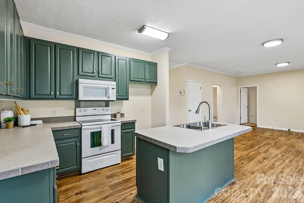 108 Grand Acres Lane Maiden, NC 28650