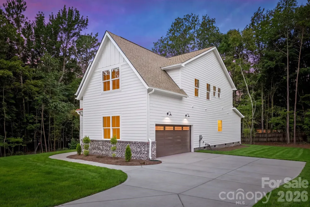 2311 Chateau Court Matthews, NC 28105