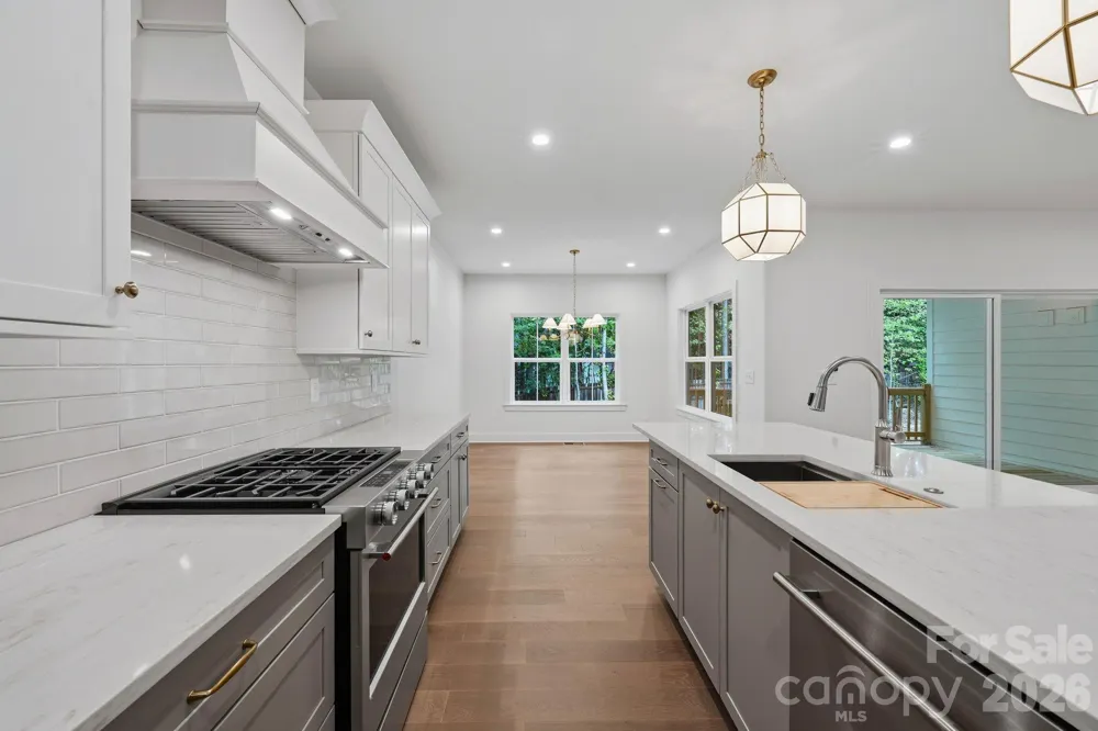 2311 Chateau Court Matthews, NC 28105
