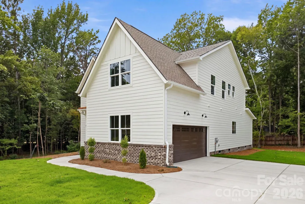 2311 Chateau Court Matthews, NC 28105