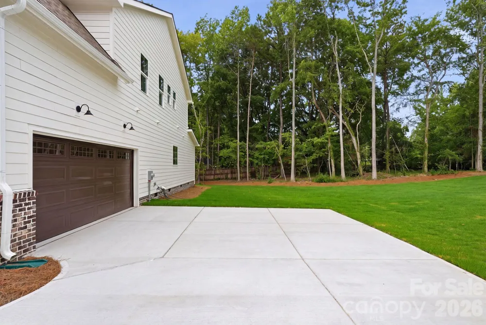 2311 Chateau Court Matthews, NC 28105