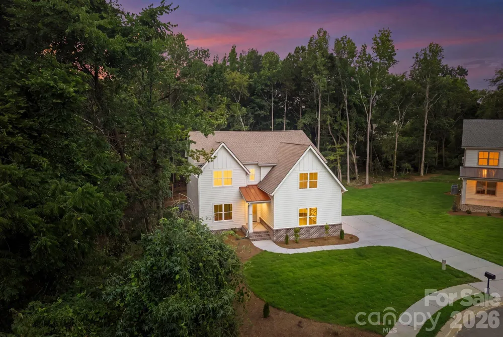 2311 Chateau Court Matthews, NC 28105