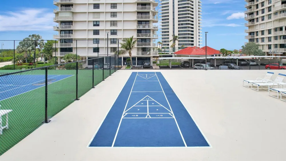 5460 Ocean Drive #7C Singer Island, FL 33404