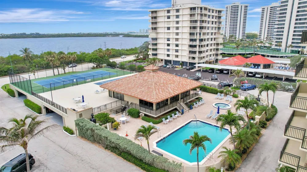 5460 Ocean Drive #7C Singer Island, FL 33404