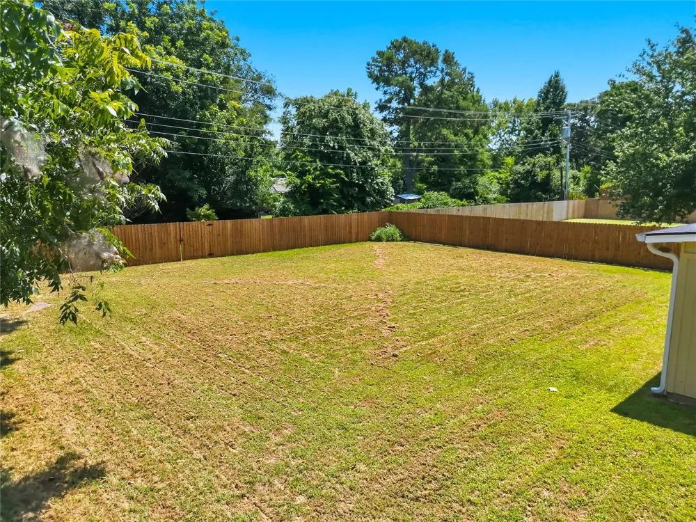 8217 Meadow Drive Fort Smith, AR 72908