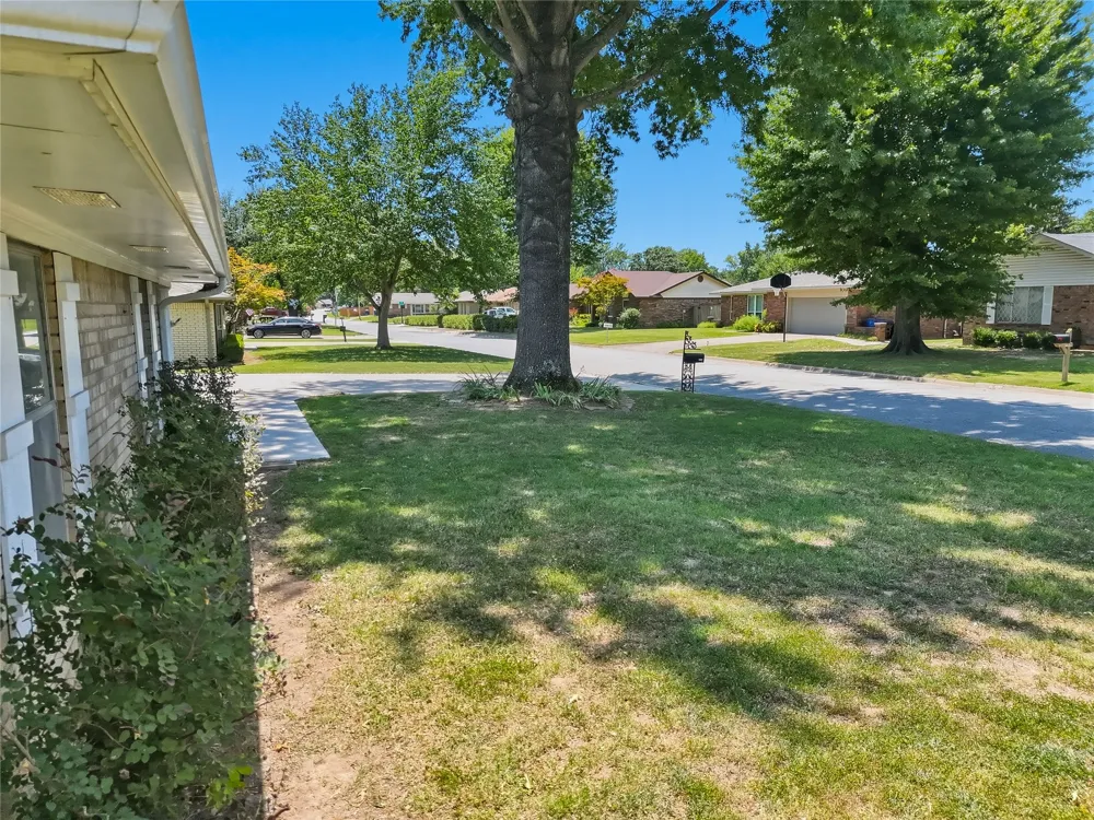 8217 Meadow Drive Fort Smith, AR 72908