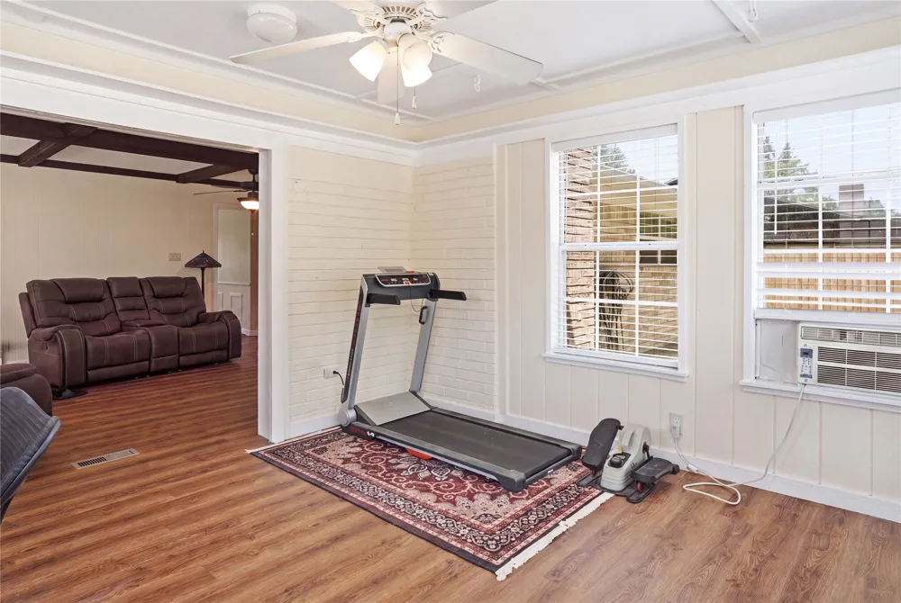 8217 Meadow Drive Fort Smith, AR 72908