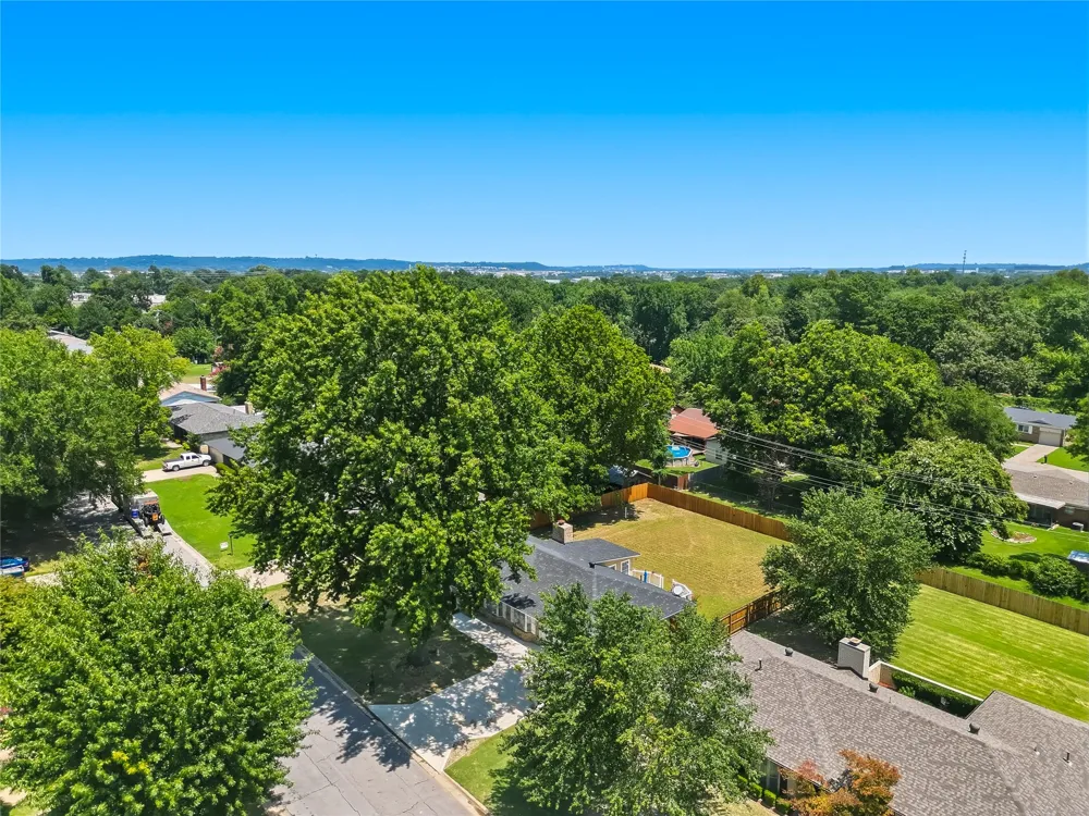 8217 Meadow Drive Fort Smith, AR 72908
