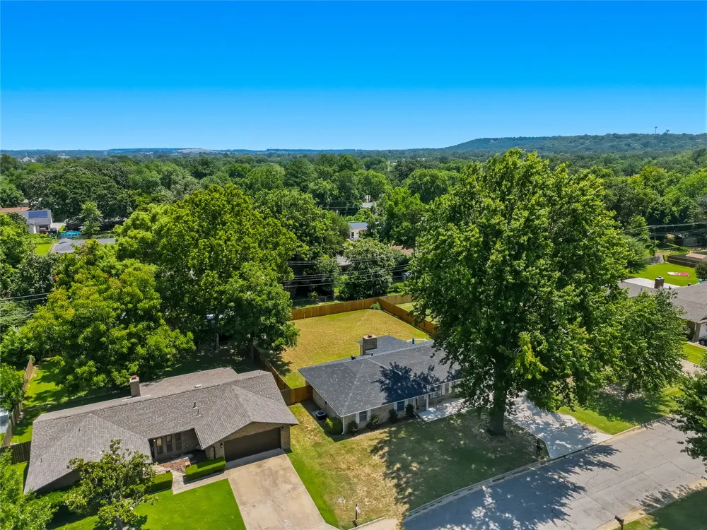 8217 Meadow Drive Fort Smith, AR 72908