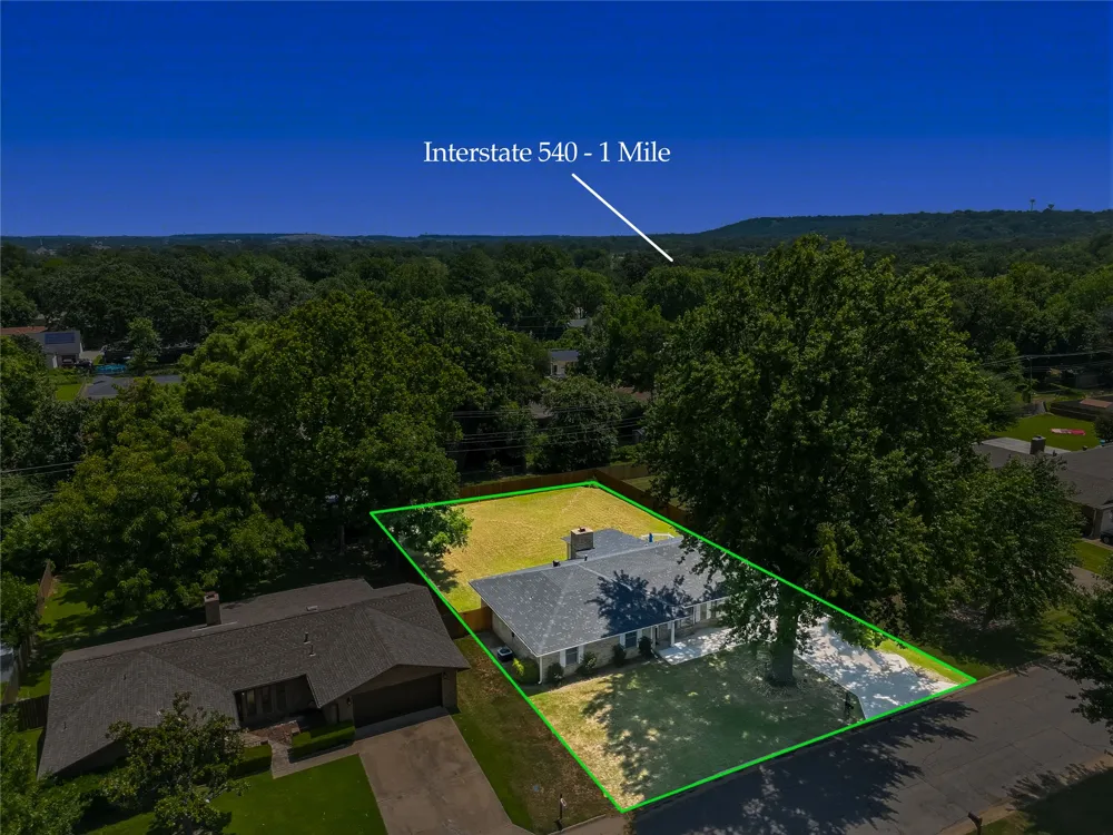 8217 Meadow Drive Fort Smith, AR 72908