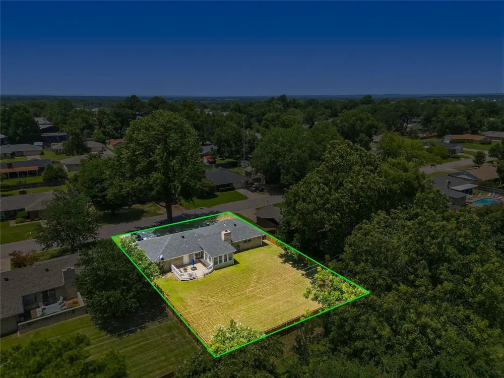 8217 Meadow Drive Fort Smith, AR 72908