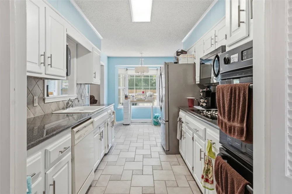 8217 Meadow Drive Fort Smith, AR 72908