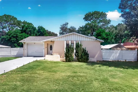 5579 W PINE CIRCLE