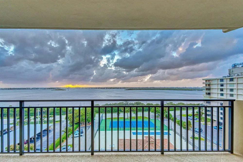 5460 Ocean Drive #7-C Singer Island, FL 33404