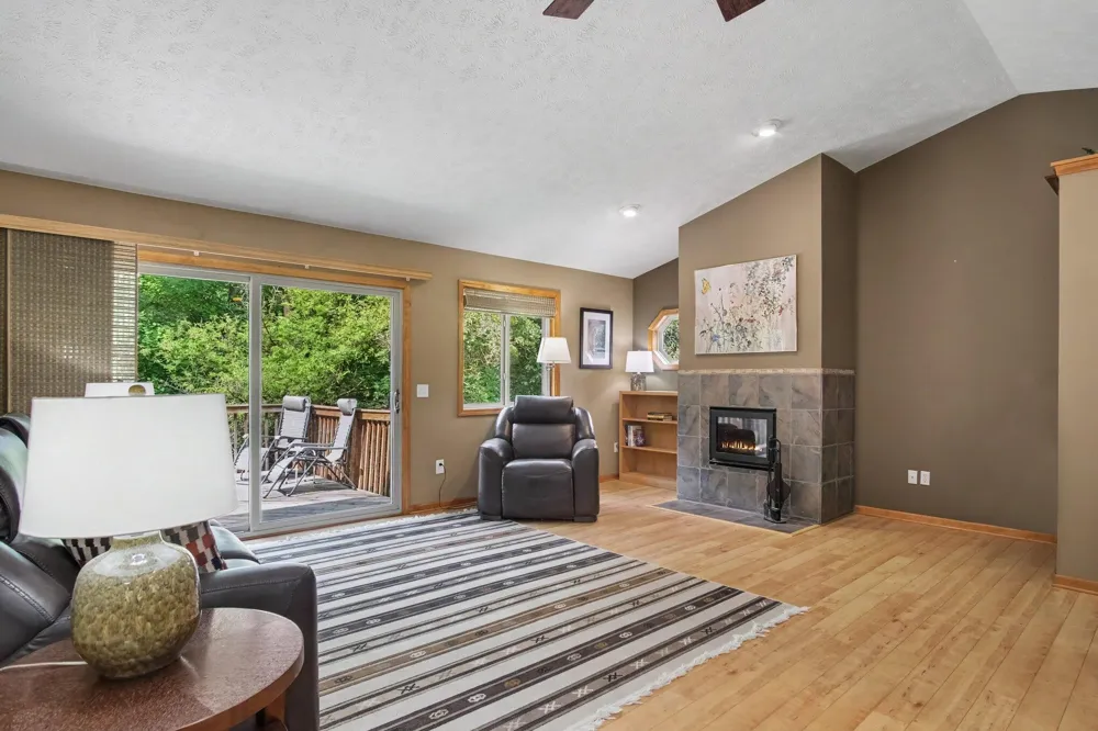 10725 Freeport Avenue Freeport, MI 49325